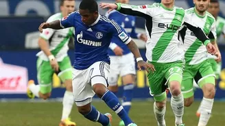 Schalke 04 con Jefferson Farfán visita al Wolfsburgo