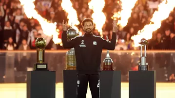 Vozinha desató locura en Chile: Así fue su impresionante bienvenida a Colo Colo