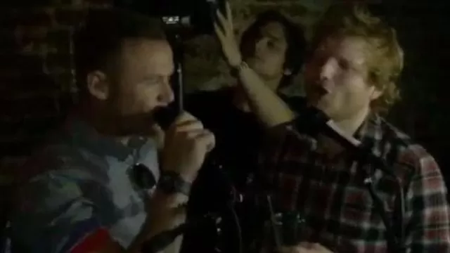 Wayne Rooney sorprendió al cantar a dúo junto a Ed Sheeran