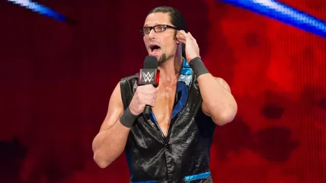 WWE suspendió a Adam Rose tras ser arrestado por golpear a su esposa