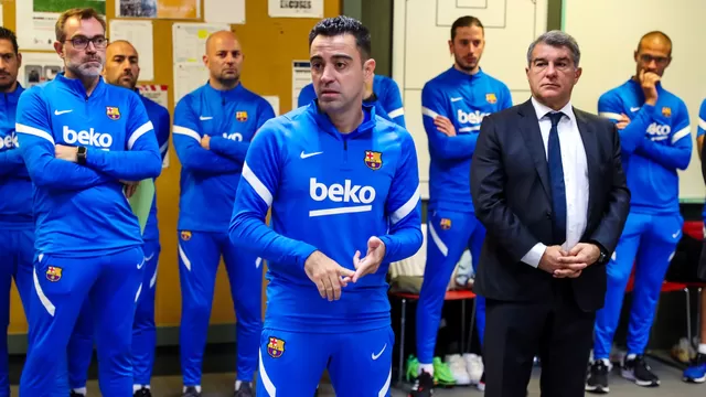 Xavi Hernández y las nuevas normas impuestas en el Barcelona tras asumir como DT