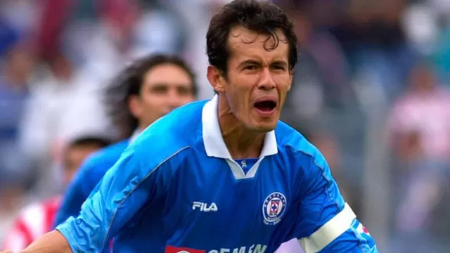Reynoso fue el peruano más exitoso en Cruz Azul | Foto: Mexsport