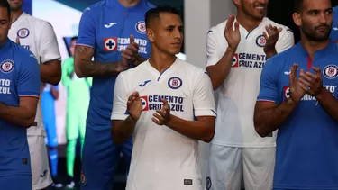 Yotún fue uno de los aplaudidos en la ceremonia | Foto: Cruz Azul