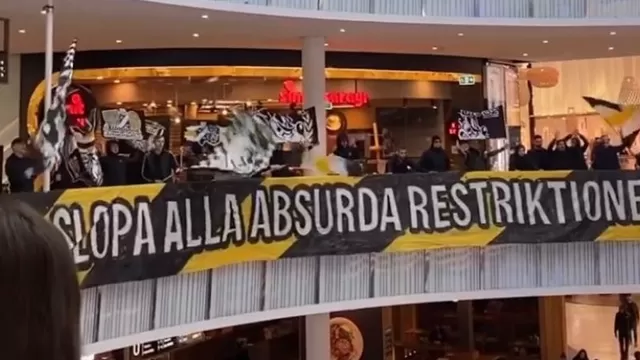 YouTube: Hinchas de club sueco realizaron insólita protesta en centro comercial