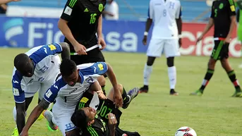 La terrible lesión de Luis Garrido en el Honduras vs. México