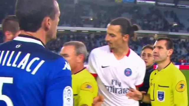 Zlatan Ibrahimovic fue insultado por jugador rival: "Eres una m..."