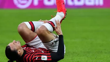 El atacante sueco se someterá a pruebas para conocer la gravedad de la lesión. | Foto: Twitter El atacante sueco se someterá a pruebas para conocer la gravedad de la lesión. | Foto: Twitter