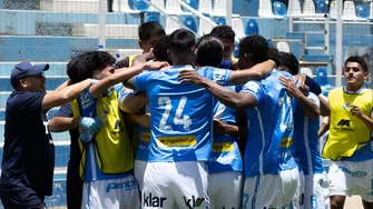 El conjunto tarmeño venció 2-0 a los dirigidos por José Soto en la pugna por el descenso a falta de tres fechas para terminar el Clausura 2026. | L1 MAX - LFP