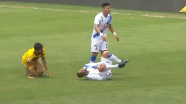 Alberto Rodríguez se sintió en la rodilla derecha. | Video: Gol Perú