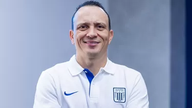 Alejandro Restrepo es el nuevo entrenador de Alianza Lima. | Foto: @ClubALoficial