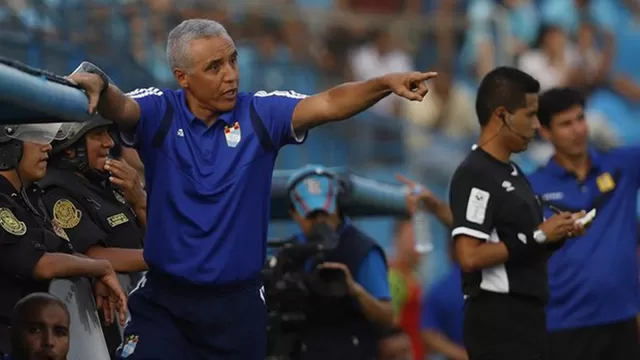 Alexis Mendoza, técnico colombiano, se habría despedido hoy de los jugadores. | Video: América Deportes