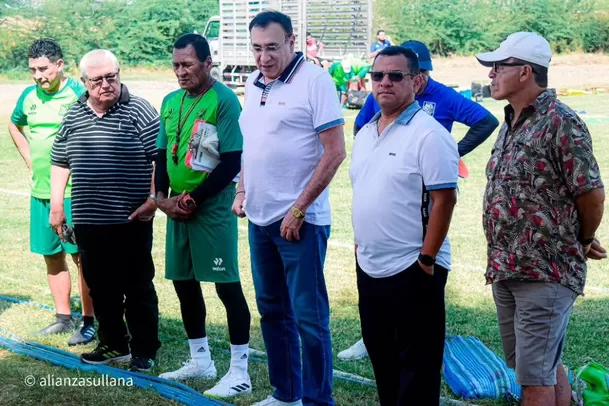 Ágapo Gonzales, nuevo DT del Alianza Atlético. | Foto: @alianzasullana_