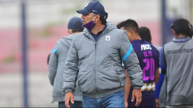 Administrador de Alianza Lima confirmó que Carlos Bustos se queda para el 2022