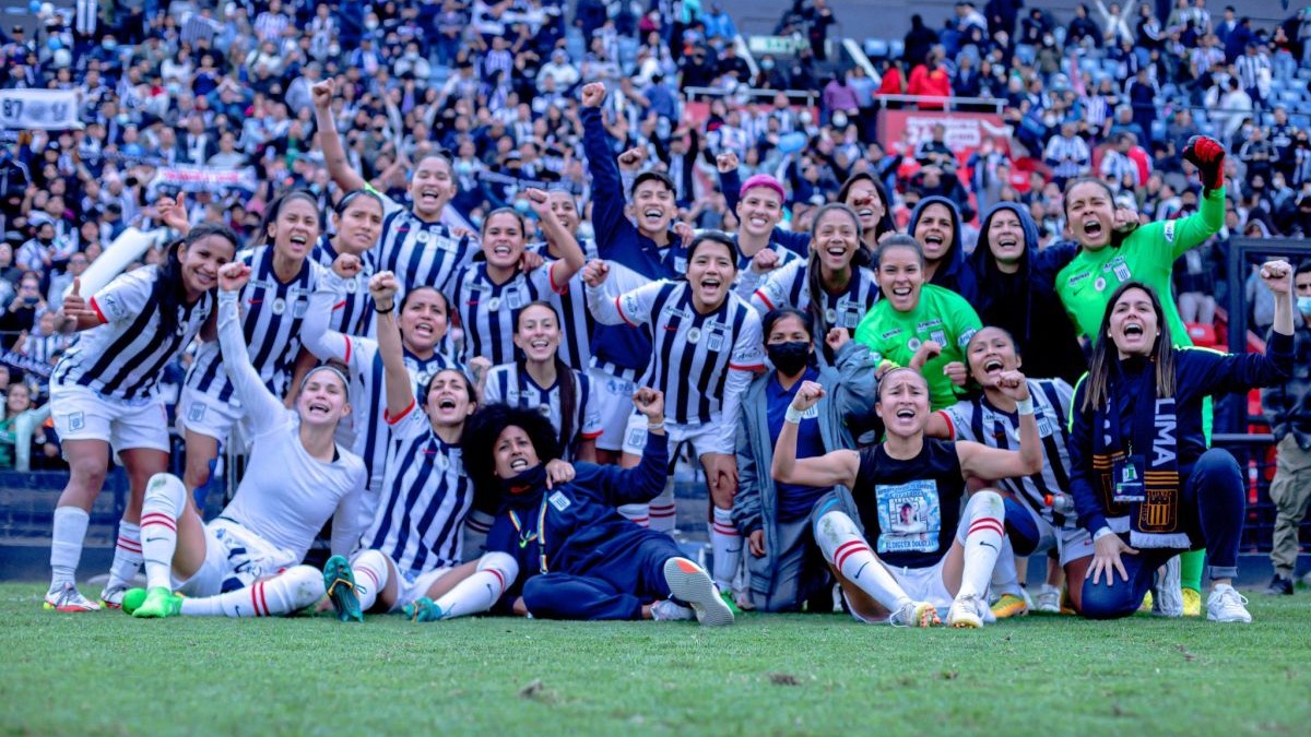 Alianza y Mannucci disputan el título del fútbol femenino. | Foto: @AlianzaLimaFF/Video: América Televisión