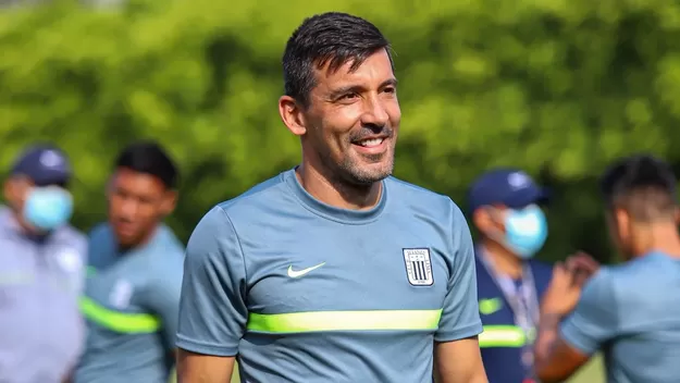 Alianza Lima: Carlos Bustos prepara esta alineación para la Noche Blanquiazul
