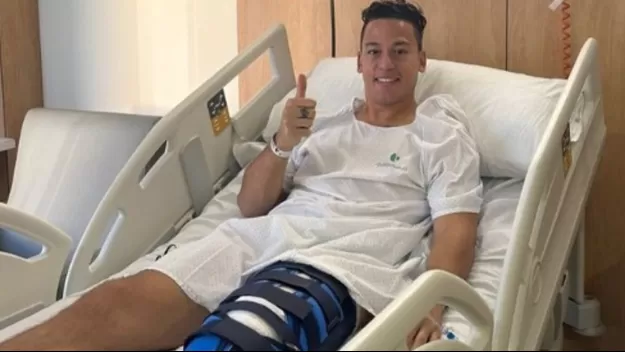 Cristian Benavente fue operado con éxito de la rodilla izquierda en España