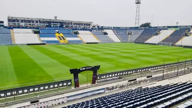 En el 2018, la explanada de occidente del Estadio Alejandro Villanueva fue tomada por miembros de la iglesia Aposento Alto. | Foto: Liga 1