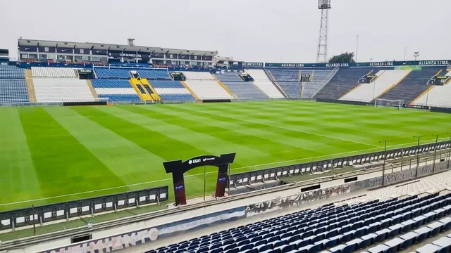 En el 2018, la explanada de occidente del Estadio Alejandro Villanueva fue tomada por miembros de la iglesia Aposento Alto. | Foto: Liga 1