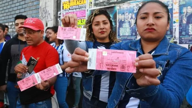 A muchos hinchas de Alianza Lima no los dejaron entrar al estadio de Matute (Foto: Depor).