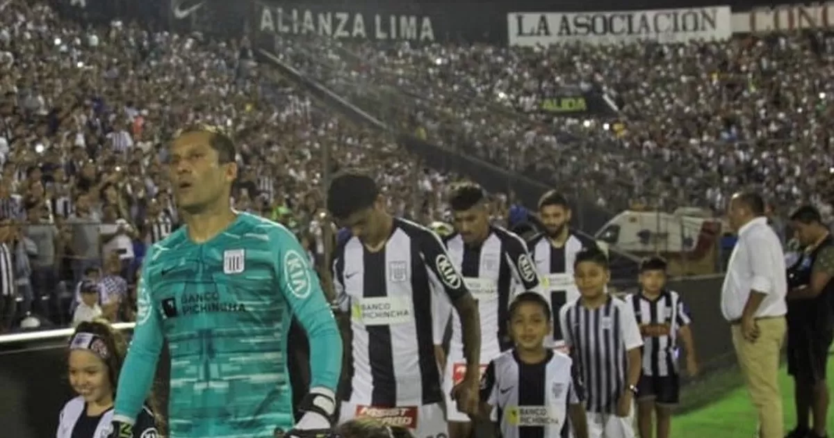 Alianza Lima Fue Sancionado Por La Comisión Disciplinaria De La FIFA ...