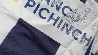 Así quedó la camiseta del hincha de Alianza Lima | Foto: @jamarquina78.