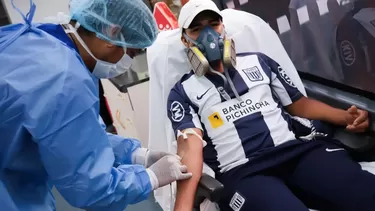 Decenas de hinchas de Alianza Lima donaron sangre. | Foto: @ClubALoficial