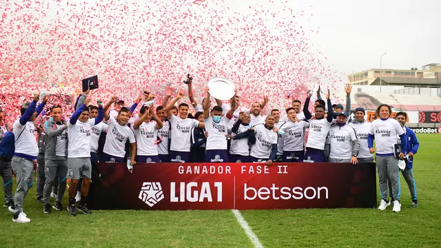 Alianza Lima igualó 1-1 con Cienciano y celebró el título de la Fase 2