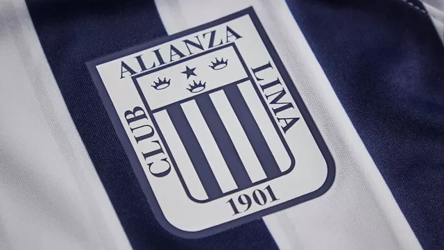 Alianza Lima presentó su camiseta para la temporada 2024