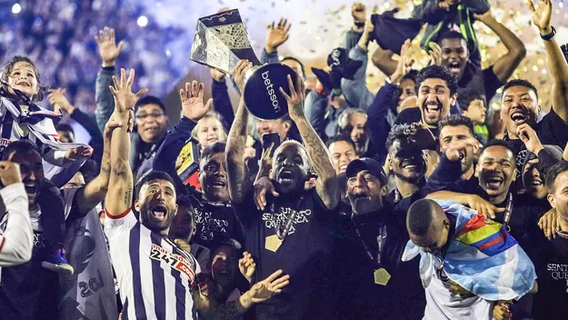 Alianza Lima: El objetivo es ser tricampeón, aseguró el Fondo Blanquiazul tras el título