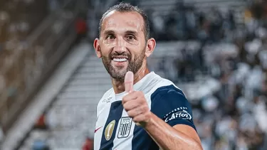 El &#39;Pirata&#39; continuará en Alianza Lima por una temporada más. | Foto: Alianza Lima.