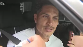 Alianza Lima: Paolo Guerrero firmó autógrafos a hinchas