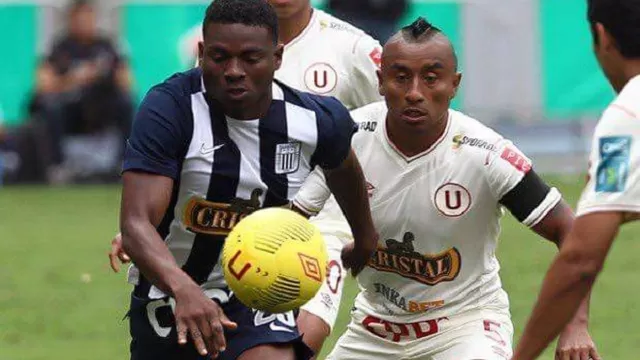 Carlos Preciado, delantero de Alianza Lima.