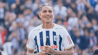 Paolo Guerrero se emocionó hasta las lágrimas en su presentación