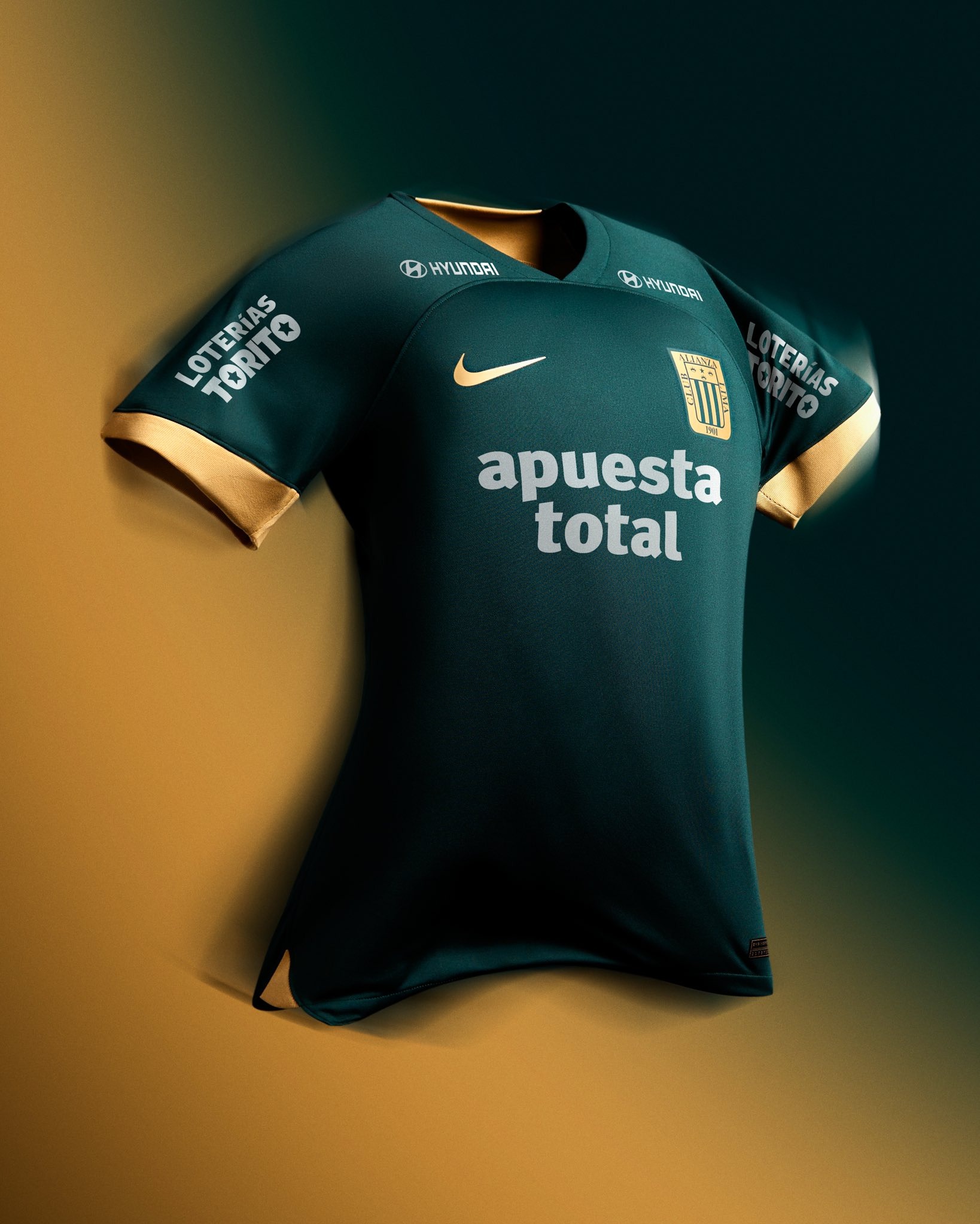 Camiseta alterna 2024 de Alianza Lima. | Fuente: @ClubALoficial