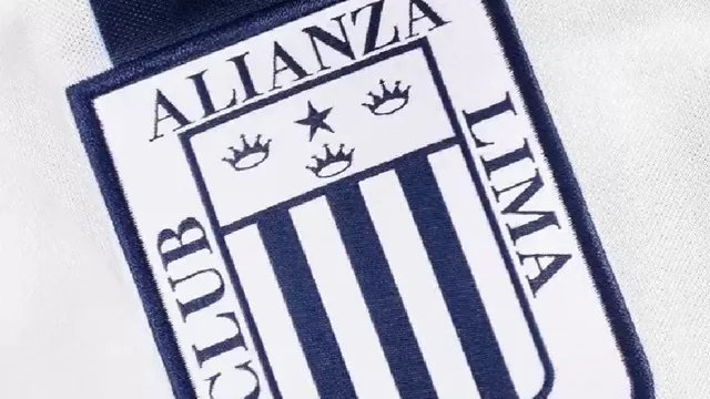 Alianza Lima presentó su  nueva camiseta para la temporada 2022