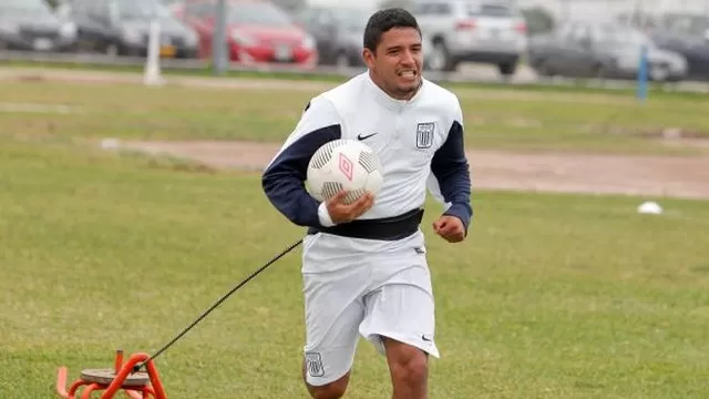 Reimond Manco seguir&amp;aacute; en Alianza Lima-foto-1