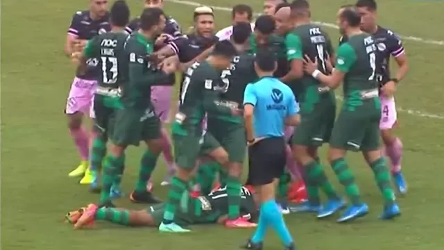 Alianza Lima vs. Sport Boys: Codazo de Cachito Ramírez desató conato de bronca