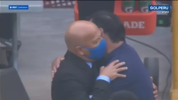 Alianza Lima vs. Sporting Cristal: El emotivo abrazo entre Mosquera y Bustos previo a la final