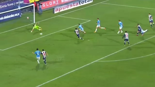 Alianza Lima vs. Sporting Cristal: Gabriel Costa cerca de convertir el gol de la fecha