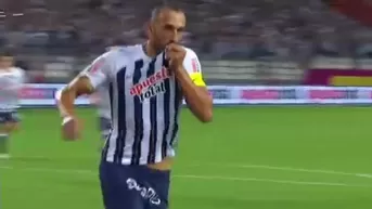 Hernán Barcos anotó el 1-0 ante Sporting Cristal con penal revisado en el VAR