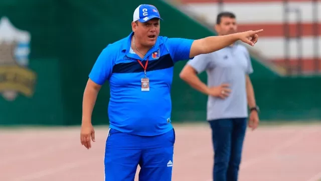 Ronny Revollar, entrenador peruano de 44 años. | Foto: Líbero