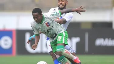 Jack Durán tuvo que ser trasladado a la clínica | Foto: Liga 1.