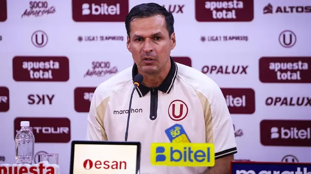 Jorge Araujo sorprendió al confesar por qué motivo no colocó a ningún refuerzo en derrota de Universitario / Universitario