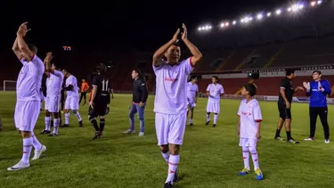 Ysrael Z&amp;uacute;&amp;ntilde;iga se despidi&amp;oacute; de las canchas en un estadio casi vac&amp;iacute;o | Foto: Los Deportivos - Arequipa.