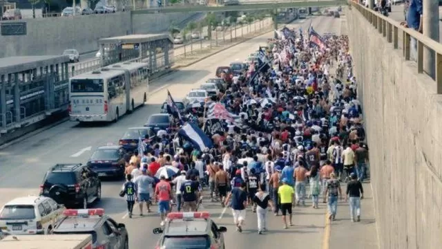 Alianza Lima: así fue la movilización de los hinchas rumbo a Matute
