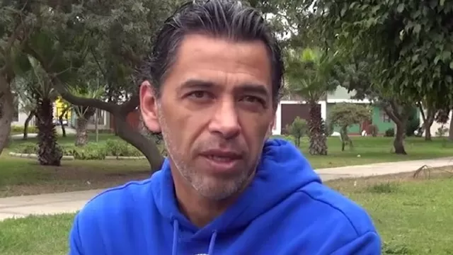 Juan Carlos Bazalar, DT de 51 años. | Foto: Captura de YouTube