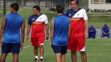 Del Solar dirigió su primera práctica con la San Martín. Del Solar dirigió su primera práctica con la San Martín.