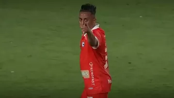 ¿Christian Cueva amenazó a hincha crema en pleno partido?