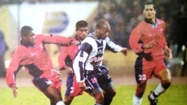 Ayacucho FC dejó para 2015 el nombre de Inti Gas Deportes como un modo de identificación con su ciudad | Foto: Medios-foto-2