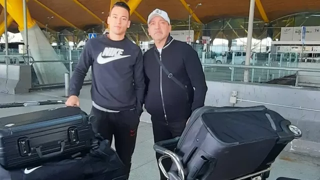 Cristian Benavente emprendió viaje a Perú para firmar por Alianza Lima